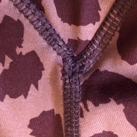 Lululemon Athletica King Cheetah Dusk leggings - Picture 7 of 7